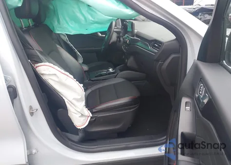 2025 Ford Escape St-Line from USA, damaged, VIN 1FMCU0MNXSUB22735